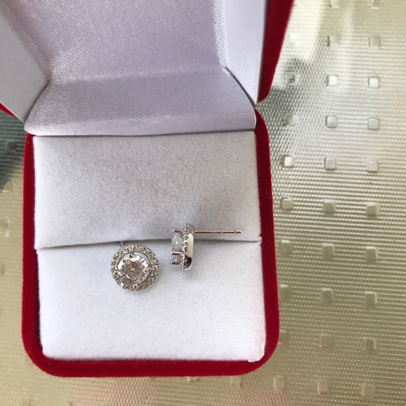 New real 925 silver diamond Cz earrings - Picture 2 of 3